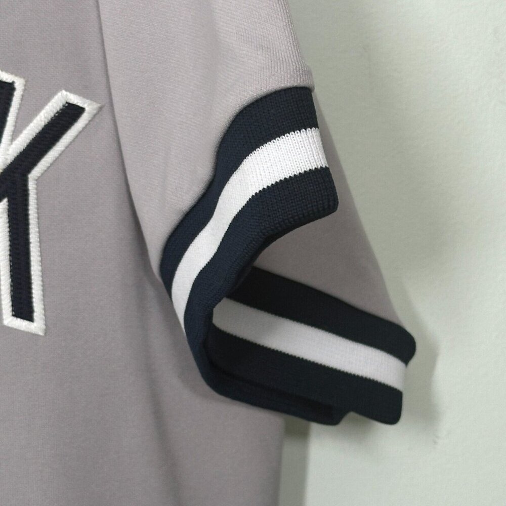 New York Yankees VTG Majestic MLB Jersey Gray #5 Joe DiMaggio - Medium - Picture 5 of 7